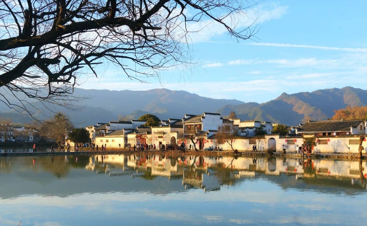 古城对话，安徽本土人与外地游客的时空交融